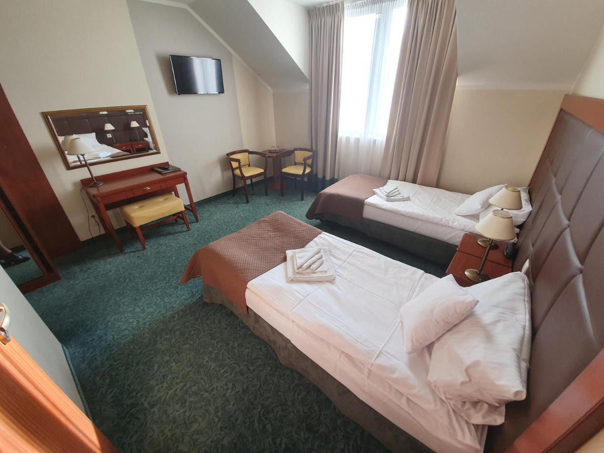 Hotel Gniecki Gdansk Przejazdowo Exterior photo